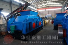 大型2PGY1510液压对辊破碎机发往湖南省十堰市 